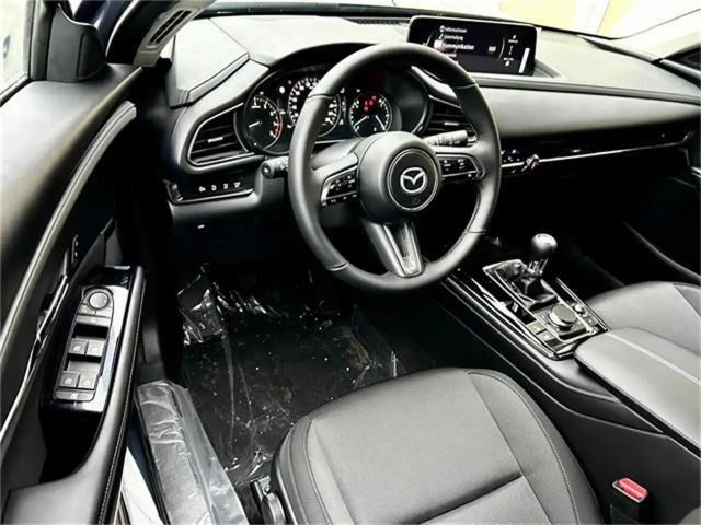 Mazda CX-30 e-Skyactive G140 Centre-Line mit Paket DESIG