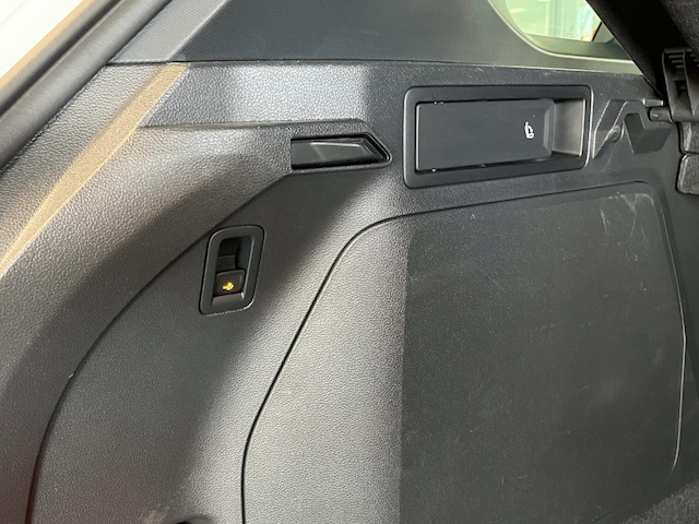 Volkswagen Tiguan Tiguan 1.4   R-L  P 110TSI D6F