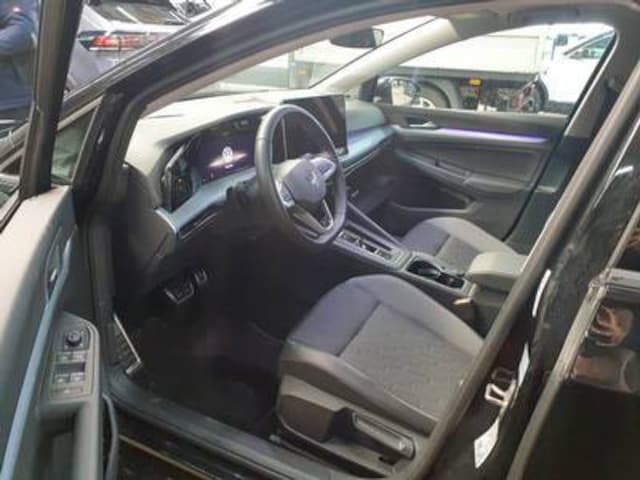 Volkswagen Golf 1.5 eTSI DSG Golf VIII IQ.Drive