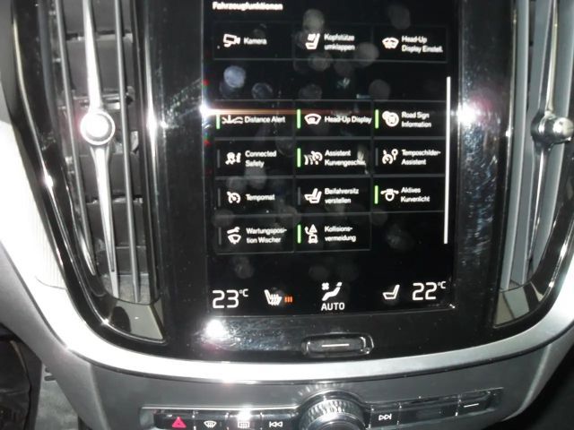 Volvo V60 AWD R-Design T8