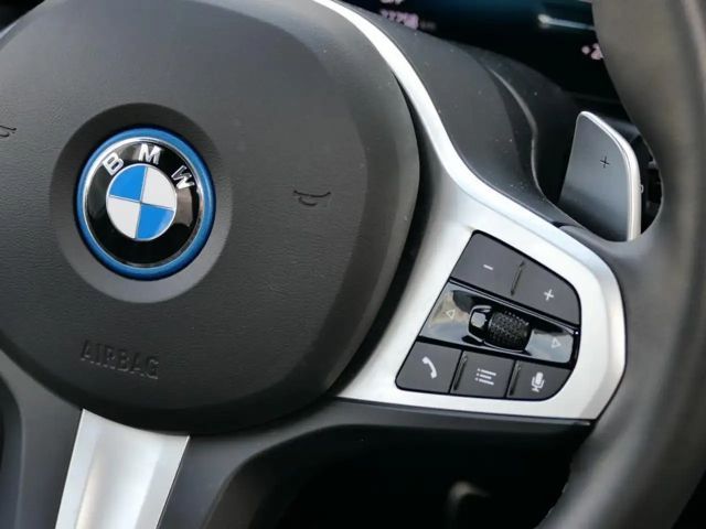 BMW 330 330e M-Sport Touring