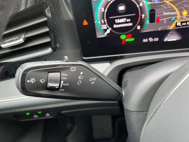 Volkswagen Passat ACT Business DSG Variant