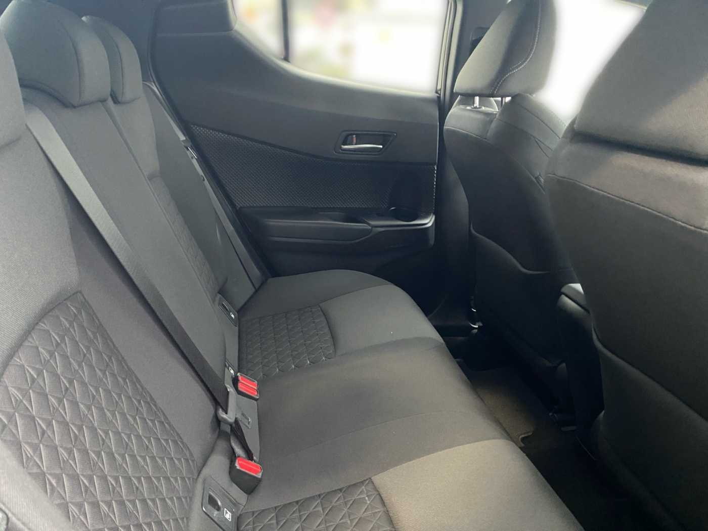 Toyota C-HR 5-deurs Team D