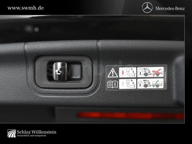 Mercedes-Benz C 180 AVANTGARDE Sedan