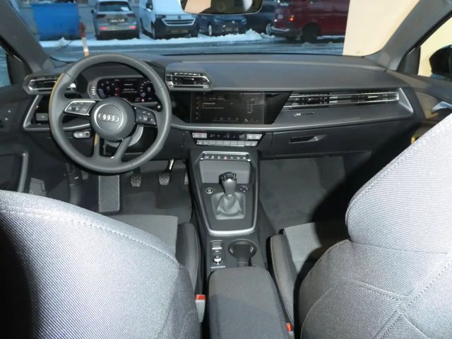 Audi A3 30 TDI Sedan