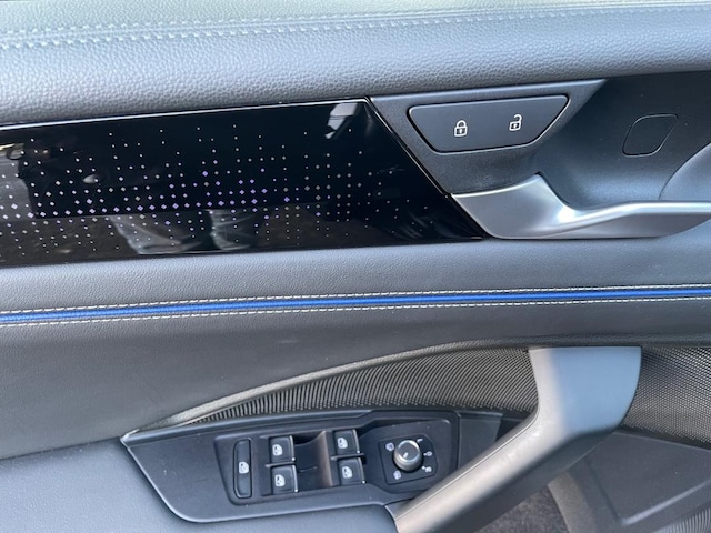 Volkswagen Tiguan R-Line Style