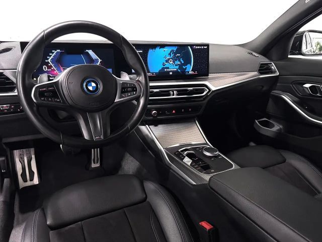 BMW 320 320e M-Sport Sedan