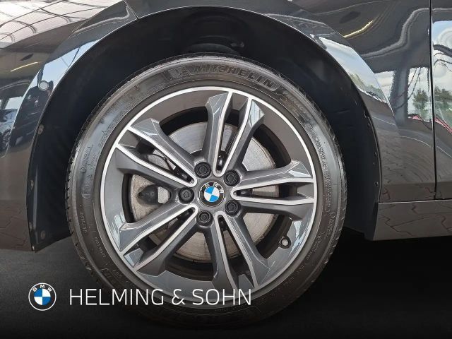 BMW 120 120d Sedan Sport Line