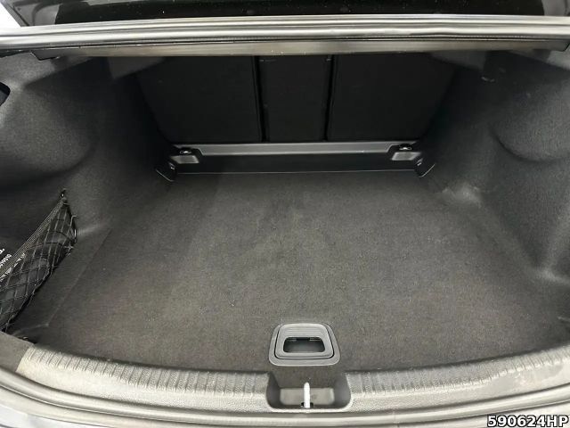 Mercedes-Benz C 200 AVANTGARDE Sedan