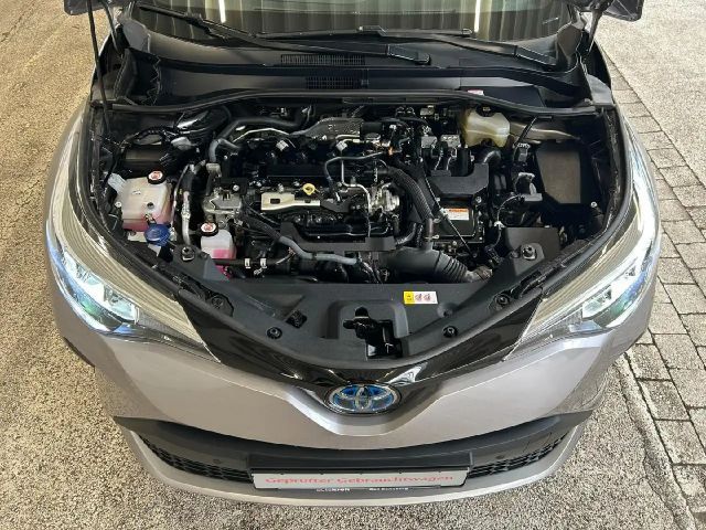 Toyota C-HR Hybride Team D