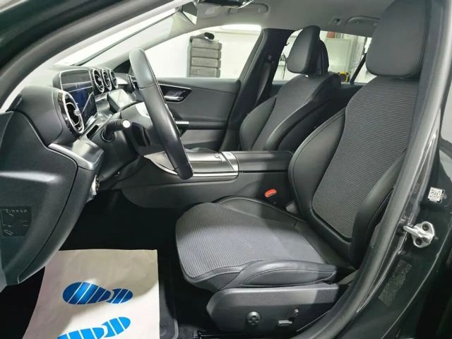 Mercedes-Benz C 220 4MATIC C 220 d Estate