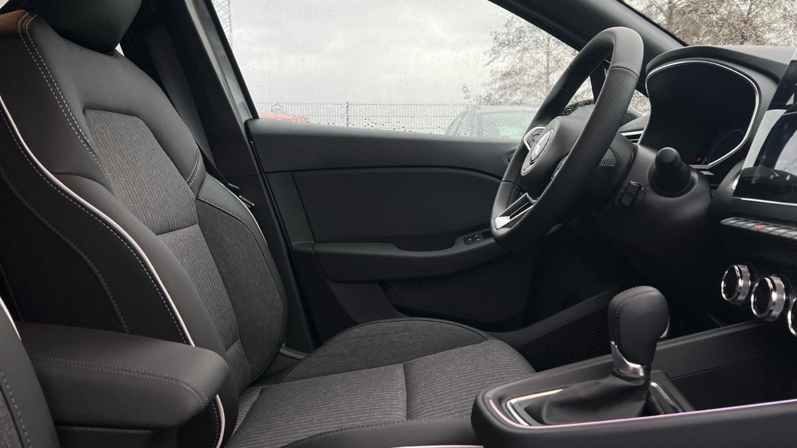 Mitsubishi Colt Hybrid