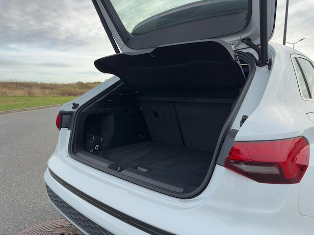 Audi A3 30 TFSI S-Tronic Sportback