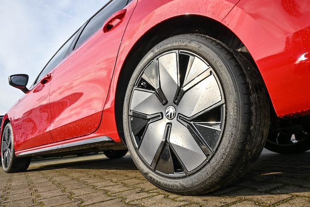 Volkswagen Passat 2.0 TDI R-Line Variant