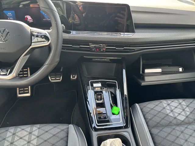 Volkswagen Golf R-Line Variant