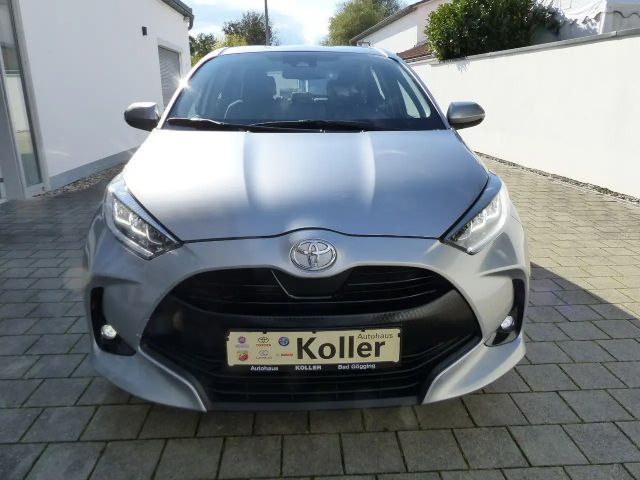 Toyota Yaris Hatchback Team D