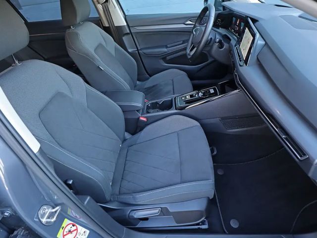 Volkswagen Golf DSG Style Variant