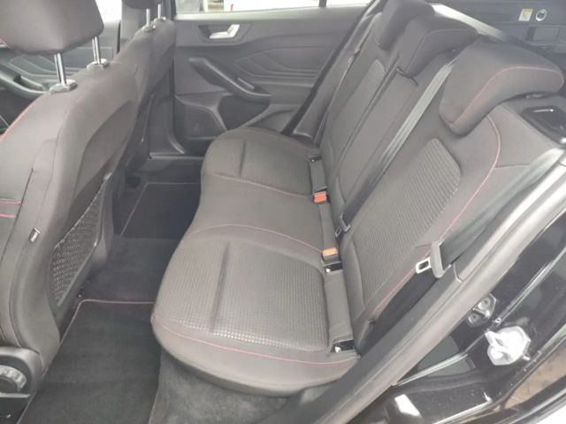 Ford Focus EcoBoost ST Line Wagon