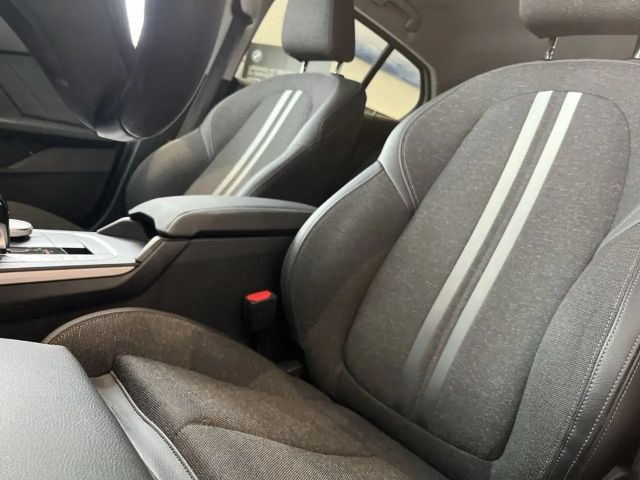 BMW 116 116d Advantage pakket Sedan