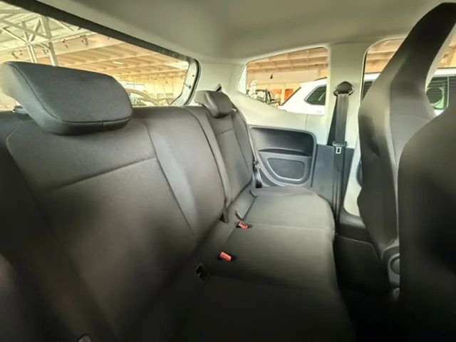 Volkswagen up! Move Move up!