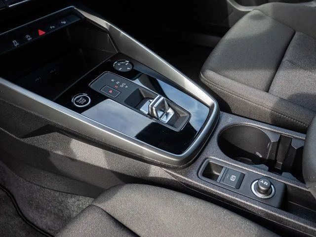 Audi A3 40 TFSI Quattro S-Tronic Sedan