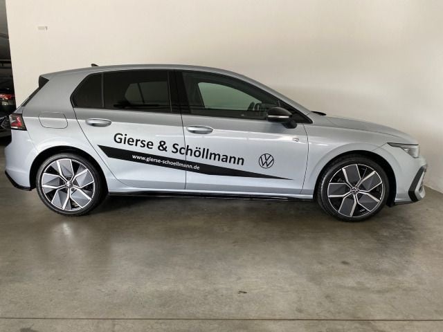 Volkswagen Golf 1.5 eTSI DSG R-Line