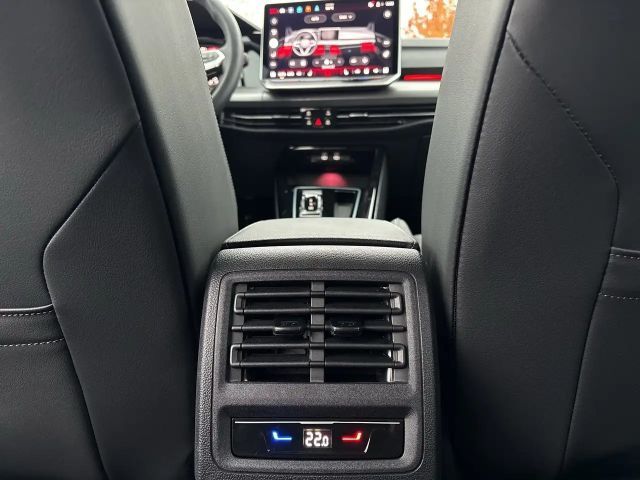 Volkswagen Golf Style eHybrid