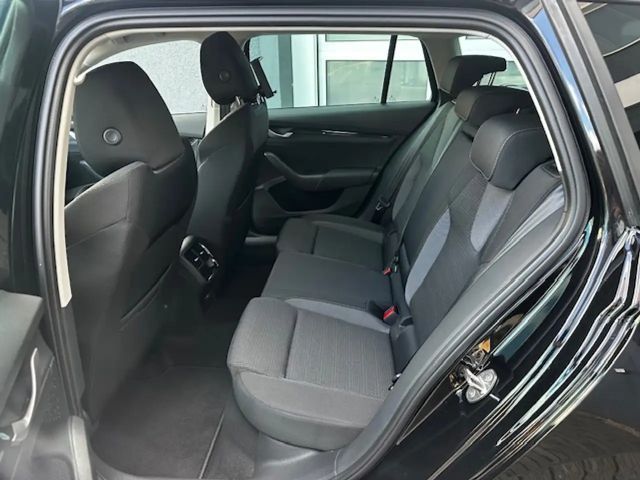 Skoda Octavia Combi Selection