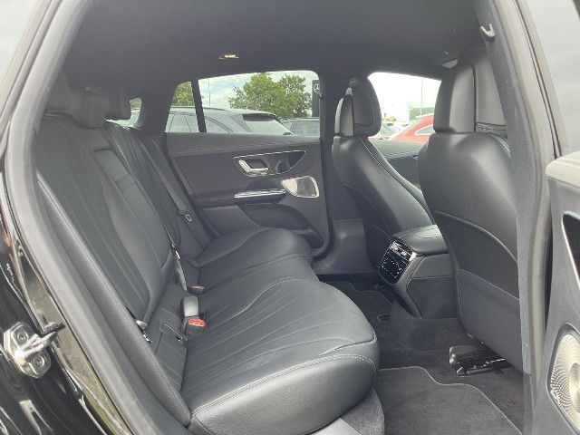 Mercedes-Benz EQE 350 Sedan