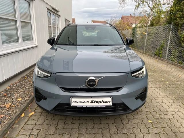 Volvo XC40 Core Recharge