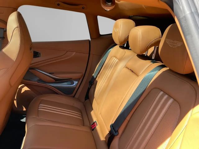 Aston Martin DBX 707 MY25 Full Carbon