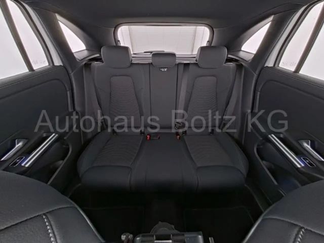 Mercedes-Benz GLA 180 Adv+ Pano Nightcol. Winter P. KGo Kamera