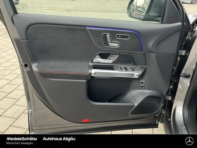 Mercedes-Benz EQB 300 4MATIC AMG Line