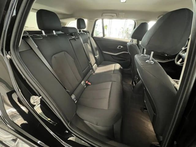 BMW 318 318d Advantage pakket