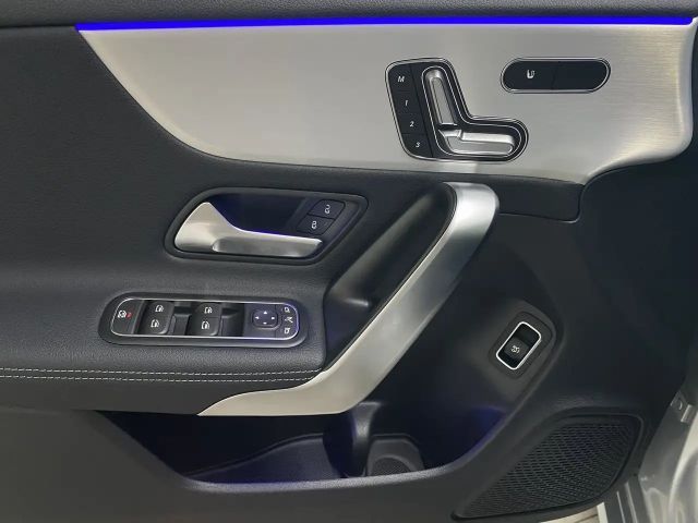 Mercedes-Benz CLA 180 Progressive