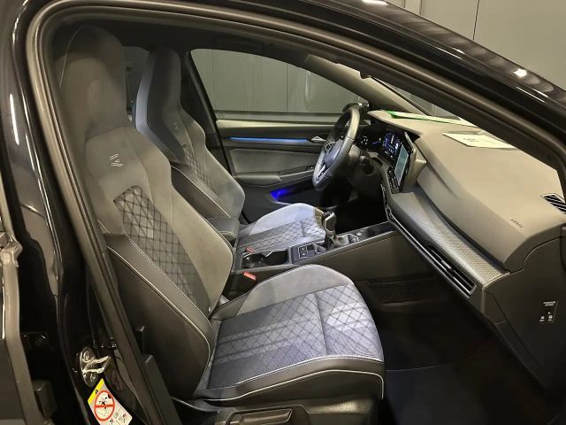 Volkswagen Golf 1.5 TSI R-Line