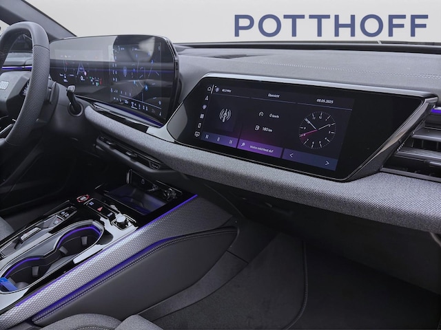 Audi A6 Avant Quattro S-Tronic