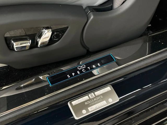 Rolls-Royce Spectre Black Badge - Bespoke/Starlight/Carbon