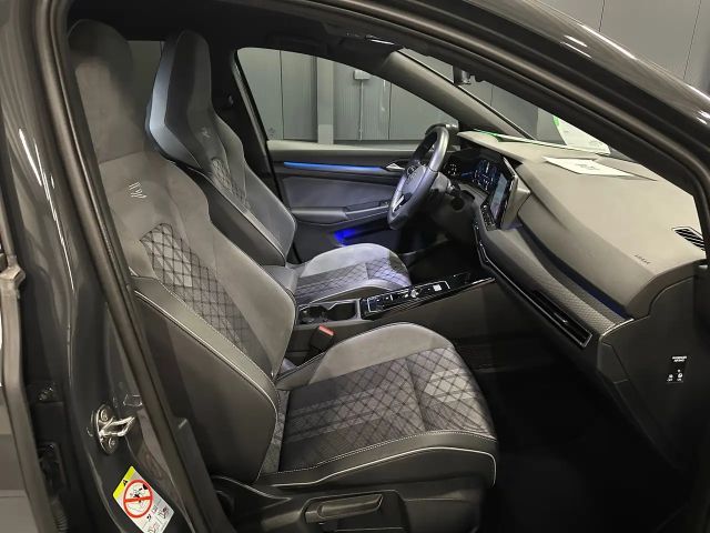 Volkswagen Golf 1.5 TSI DSG R-Line