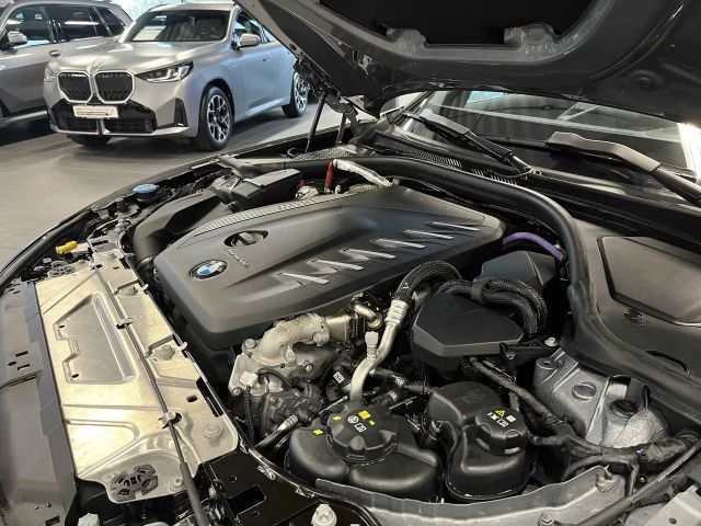 BMW 330 330d M-Sport Sedan