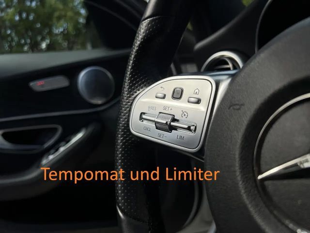 Mercedes-Benz C 200 4MATIC AMG Line Sedan