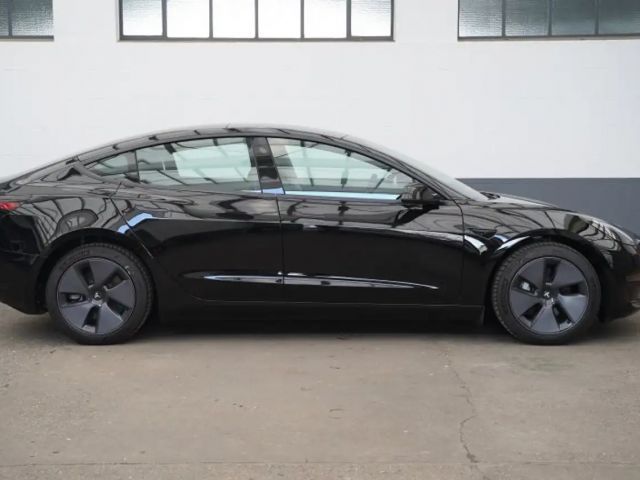 Tesla Model 3 AWD Long Range