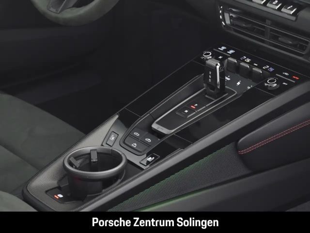 Porsche 992 Cabrio Carrera GTS