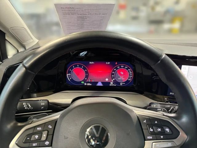 Volkswagen Golf DSG Life