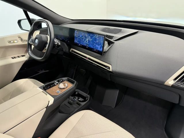 BMW iX xDrive50