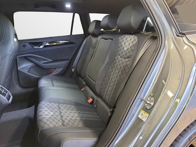 Volkswagen Passat 2.0 TDI DSG R-Line Variant