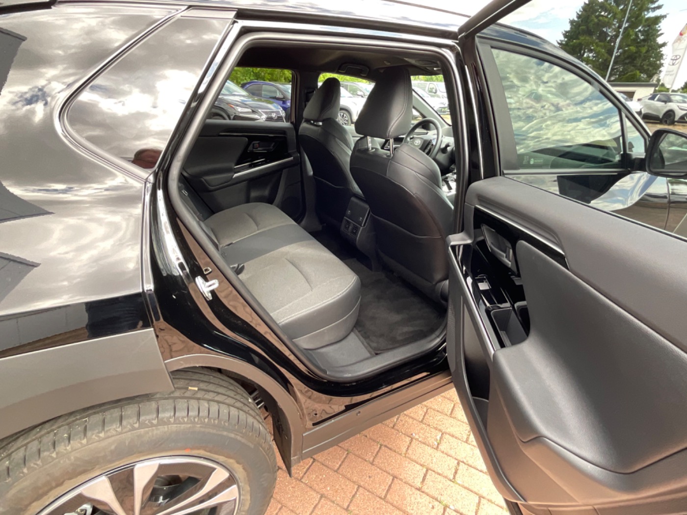 Toyota bZ4X 5-deurs Team D