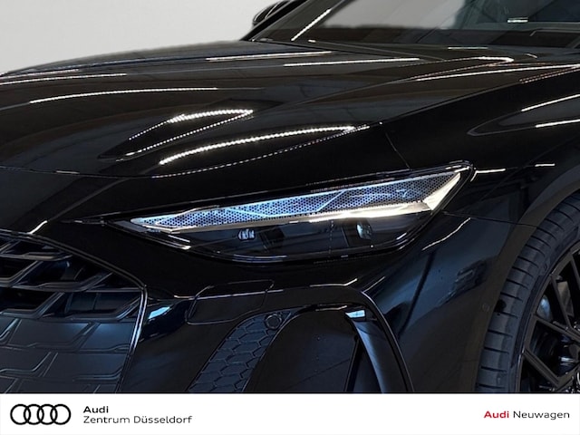 Audi A6 Avant Quattro S-Tronic