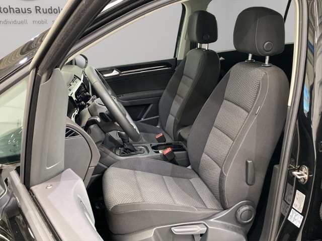 Volkswagen Touran 1.5 TSI DSG R-Line