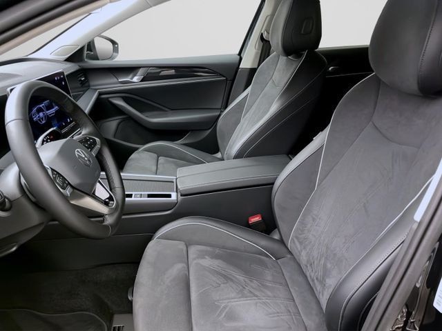 Volkswagen Passat 1.5 eTSI Business DSG Variant